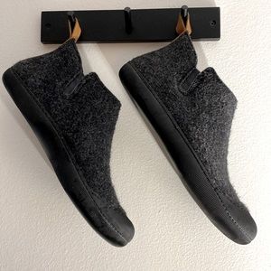 Huckberry GREYS Wool Outdoor Slipper Boot in Charcoal Black wool M9